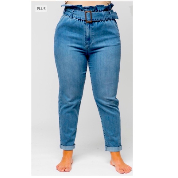 Plus size high rise Paper bag denim jeans look - Picture 1 of 4